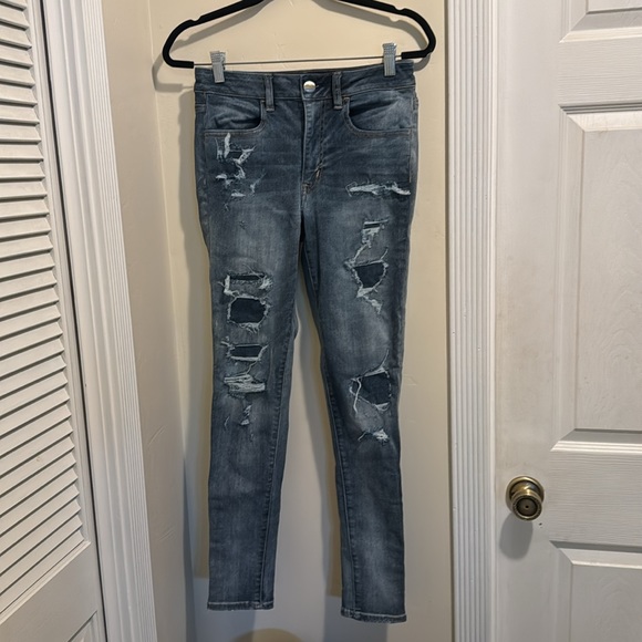 AEO hi rise distressed jegging - Picture 2 of 8